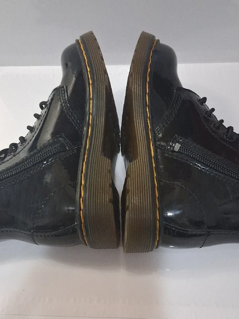 Pre-owned Dr. Martens Black Patent Lace-Up Ankle Boots